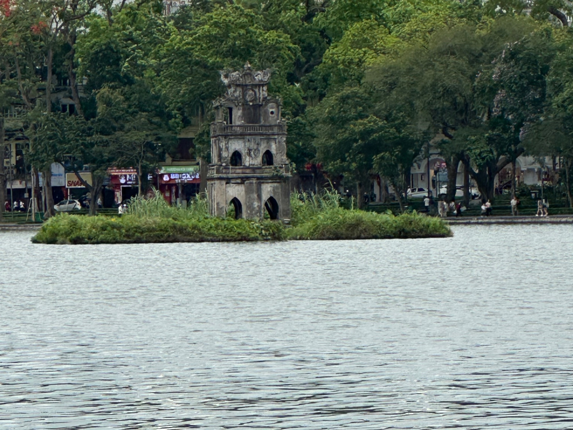 DAY 2: Gods, Turtles, and a Suitcase Epiphany in Hanoi old quarter — photo 2
