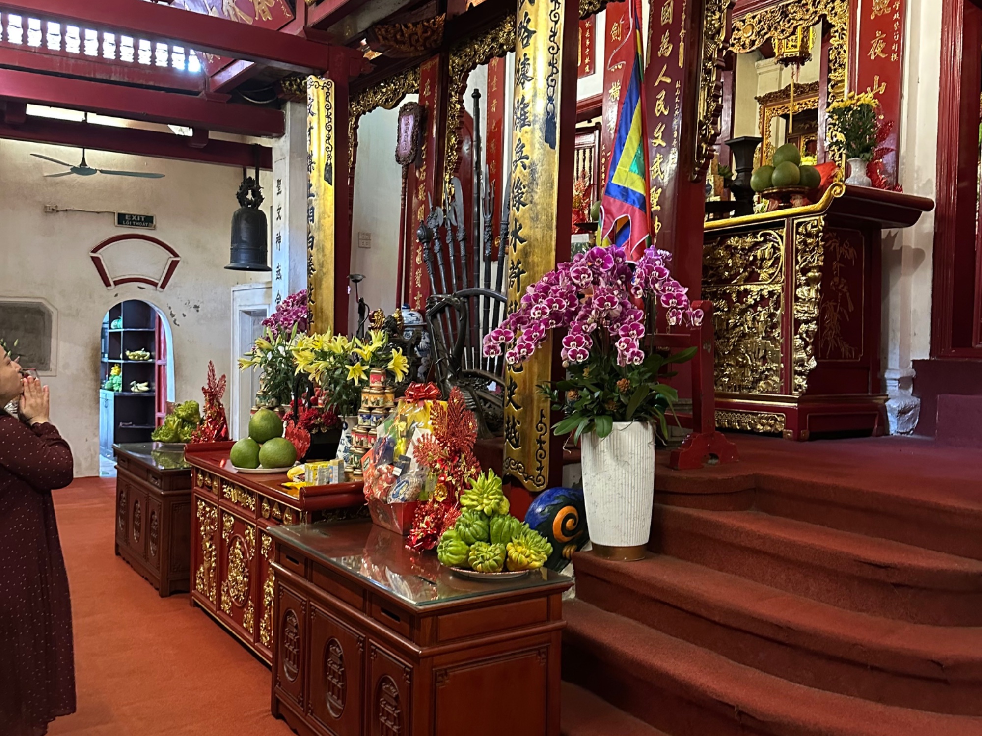 DAY 2: Gods, Turtles, and a Suitcase Epiphany in Hanoi old quarter — photo 5