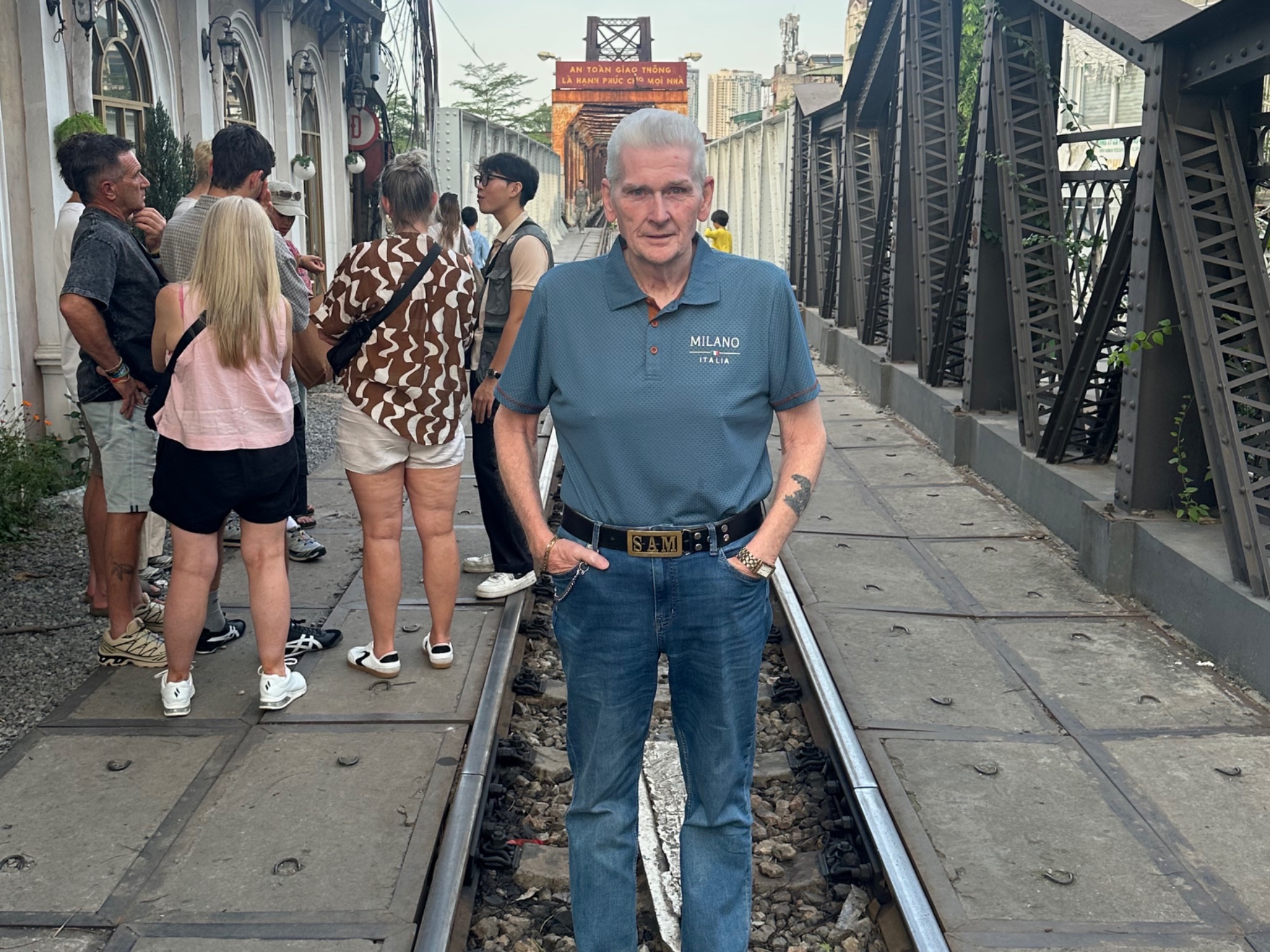 DAY 2: Gods, Turtles, and a Suitcase Epiphany in Hanoi old quarter — photo 8
