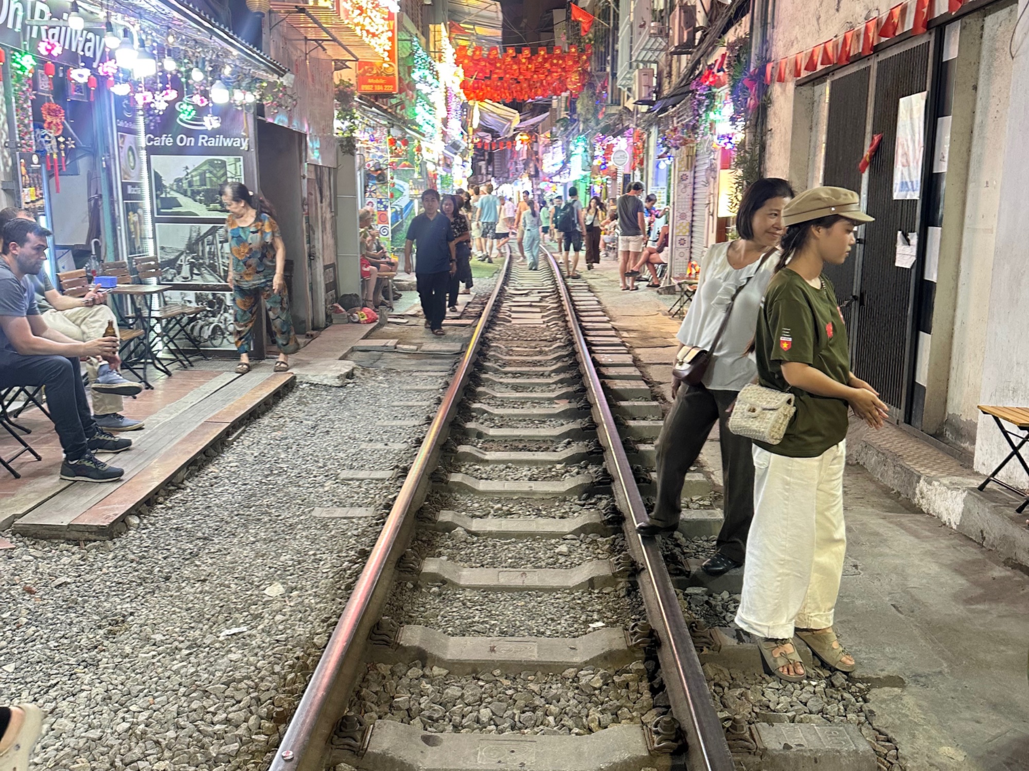DAY 2: Gods, Turtles, and a Suitcase Epiphany in Hanoi old quarter — photo 11
