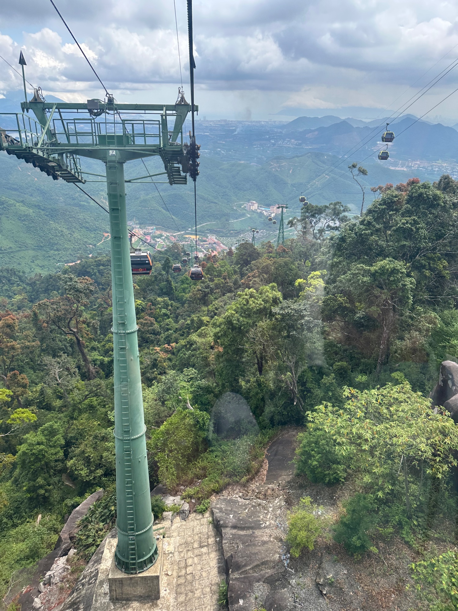 Day 8 Acting as a Human Rain Gauge in a Vietnamese Theme Park in Danang and Ba na hills — photo 2
