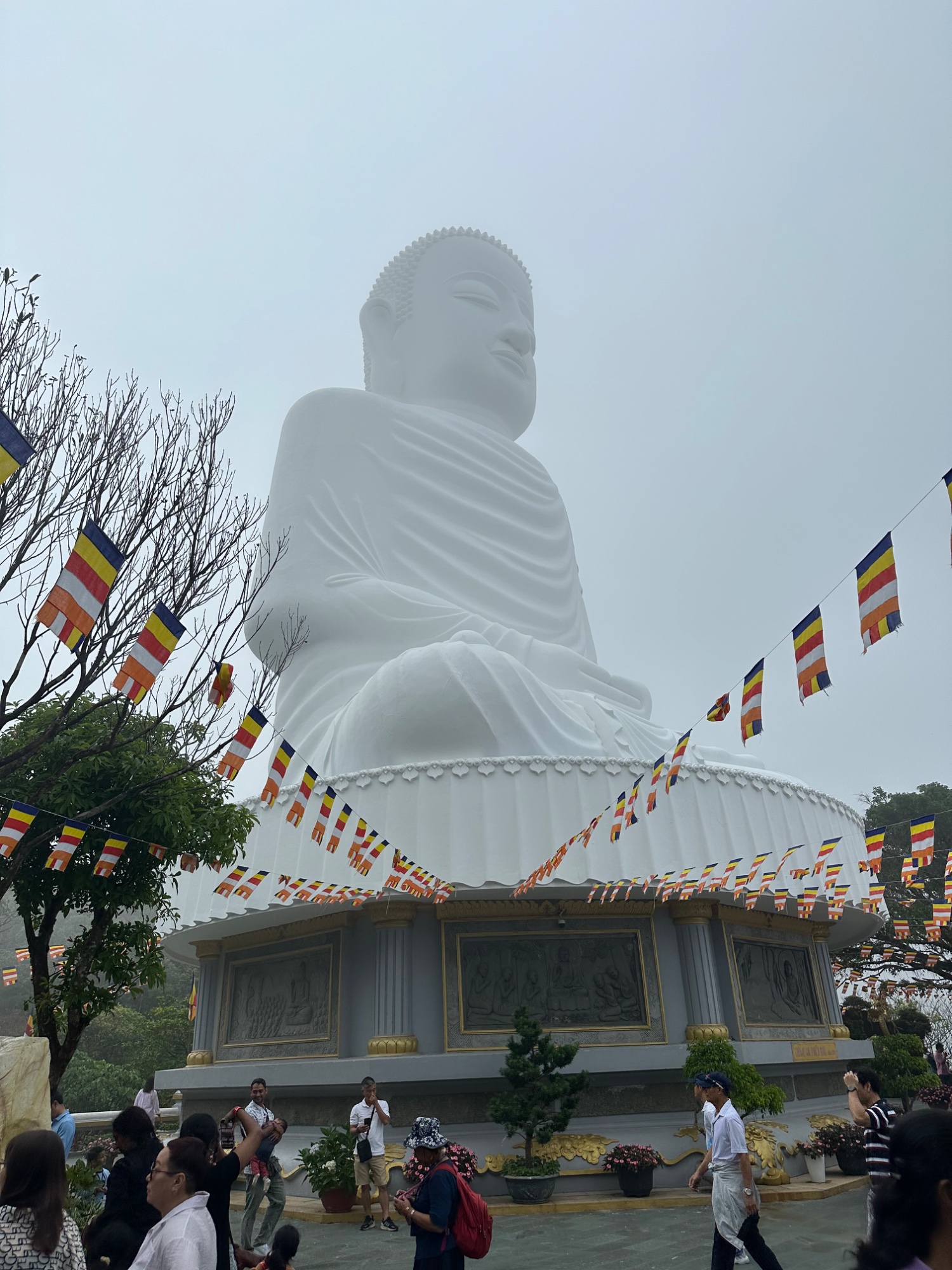 Day 8 Acting as a Human Rain Gauge in a Vietnamese Theme Park in Danang and Ba na hills — photo 9