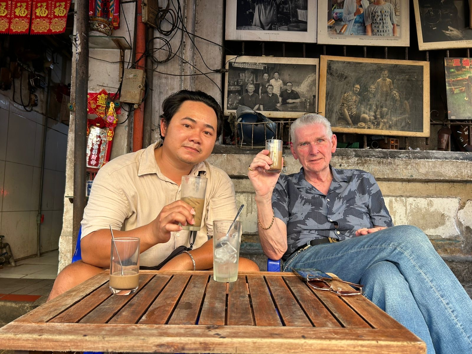 Day 10: Dickhead of the Year (My Own Award Ceremony) in Saigon, or as they call it now Ho Chi Min City — photo 1