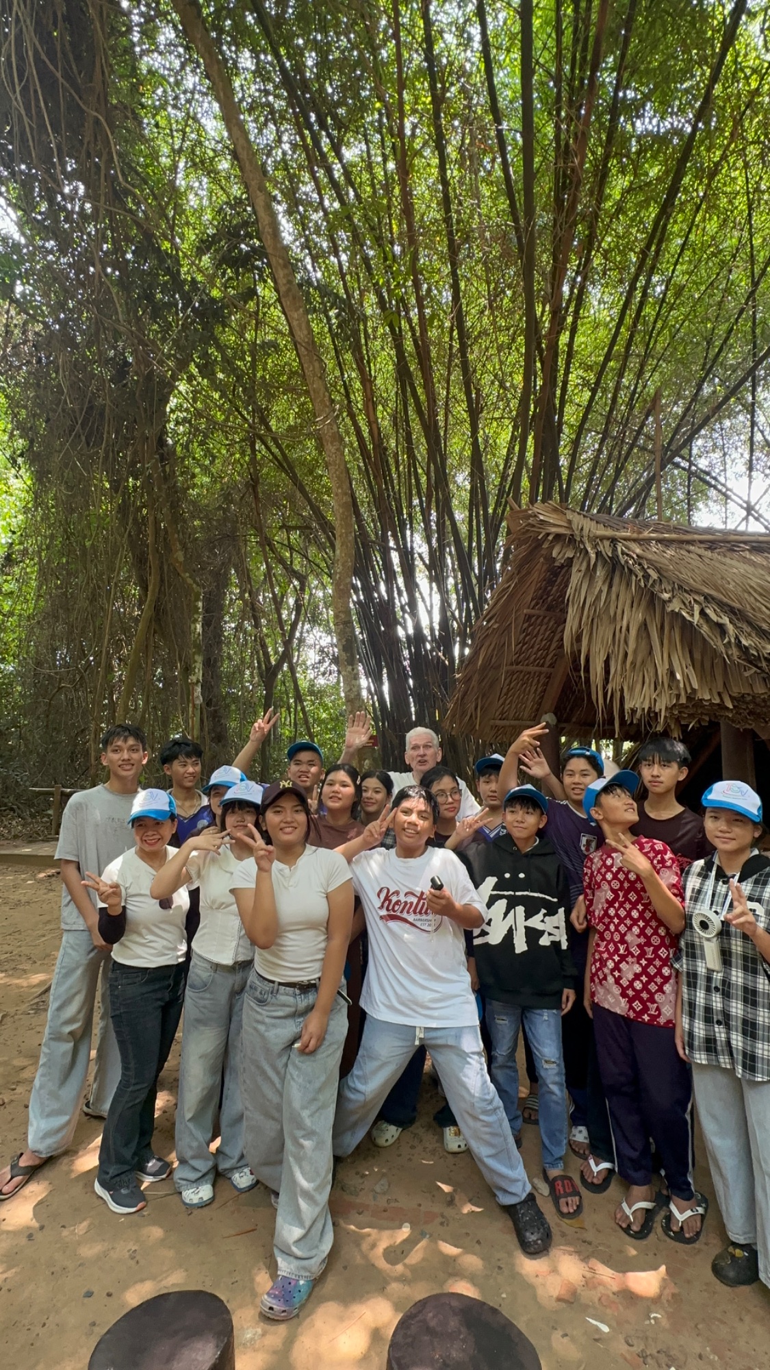 day 12. The War and All Its Sadness: A Hilarious Farewell (Almost) in HCMC — photo 16
