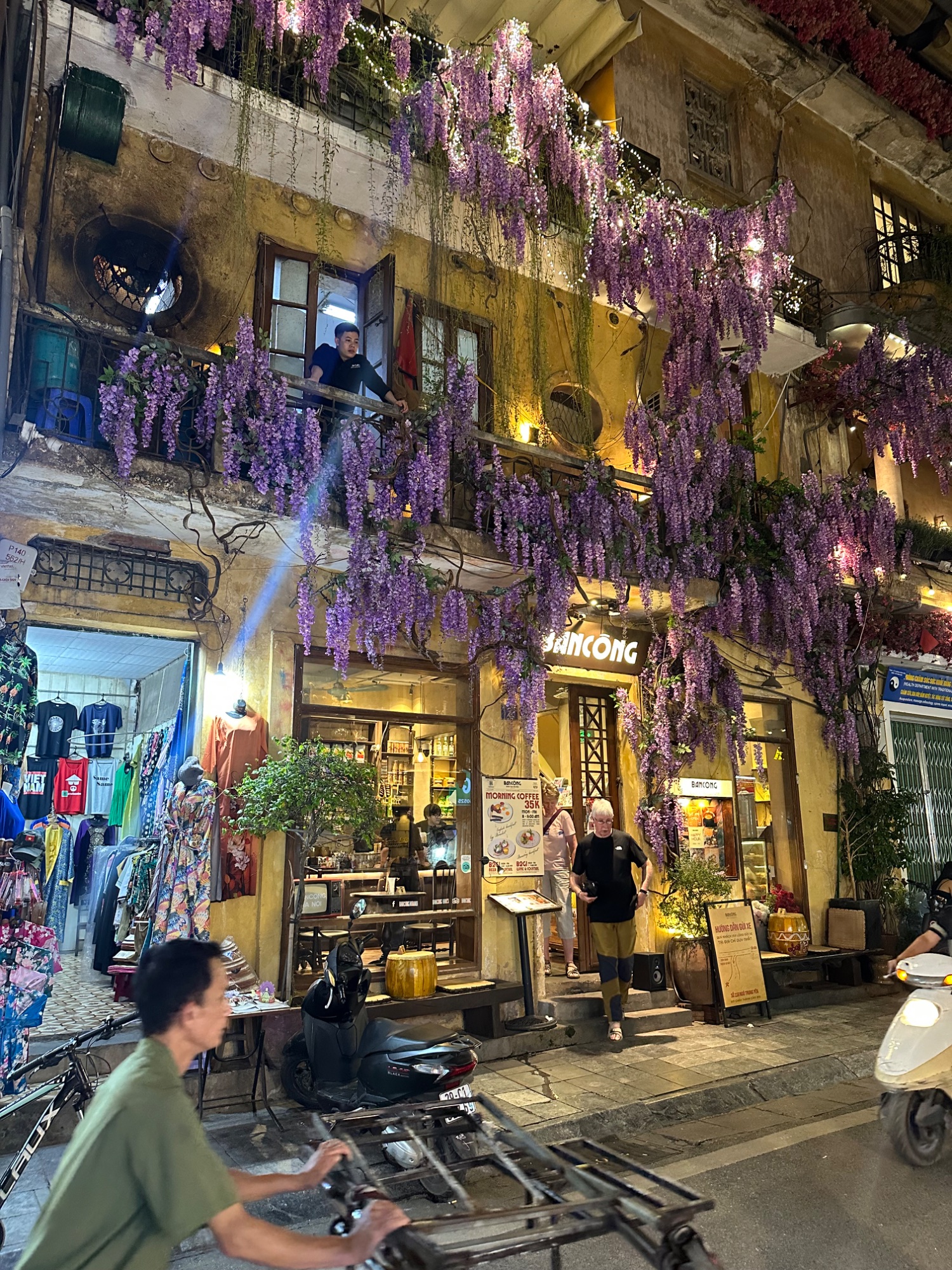 Day 13. My Last Hurrah in Vietnam (and a Scooter Adventure) in Hanoi — photo 4